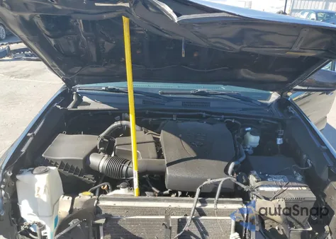 2017 Toyota Tacoma Double Cab z USA, uszkodzony, nr VIN 3TMCZ5AN9HM051161